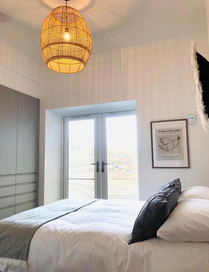 See Our Amazing Score At The Kepties - 5 X Luxurious Serviced Apartments - With Gardens - Fully Equipped - Free Parking - By Orion Short Stays - See Our Other Individual Listings --- This Is For Brand Awareness Only --- อาร์บรอท ภายนอก รูปภาพ