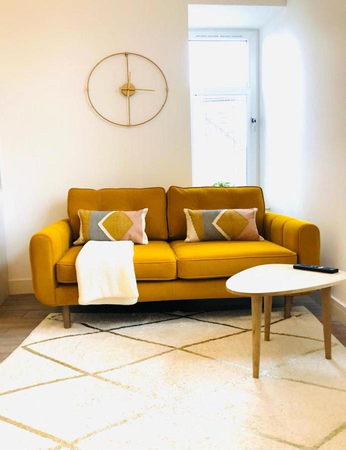 See Our Amazing Score At The Kepties - 5 X Luxurious Serviced Apartments - With Gardens - Fully Equipped - Free Parking - By Orion Short Stays - See Our Other Individual Listings --- This Is For Brand Awareness Only --- อาร์บรอท ภายนอก รูปภาพ