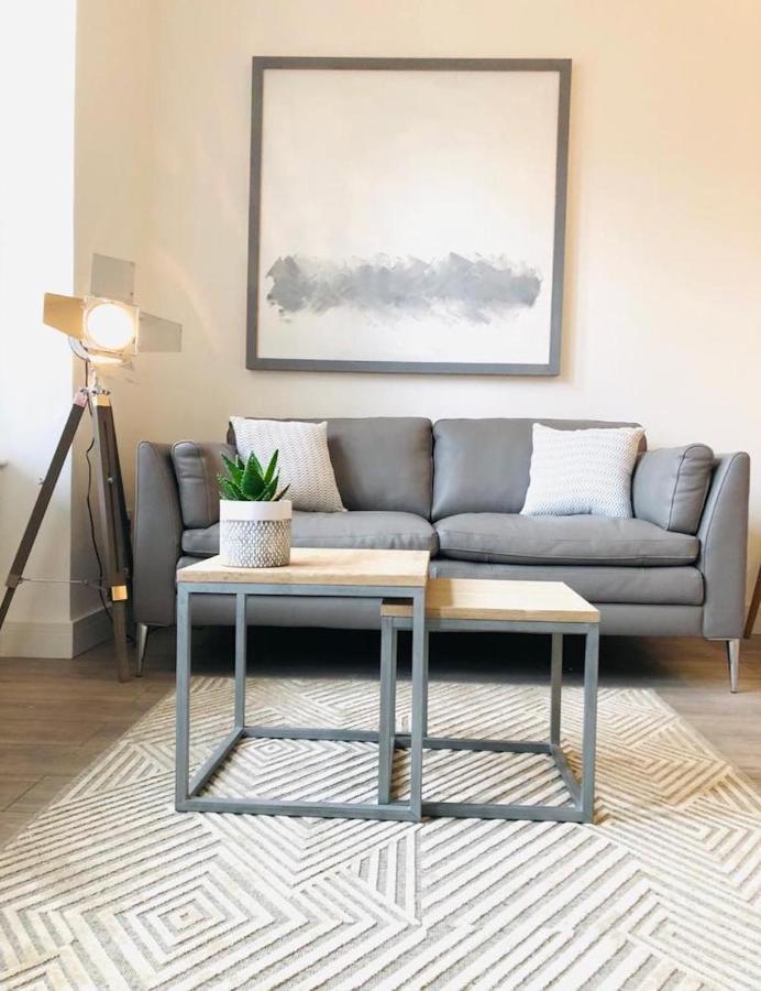See Our Amazing Score At The Kepties - 5 X Luxurious Serviced Apartments - With Gardens - Fully Equipped - Free Parking - By Orion Short Stays - See Our Other Individual Listings --- This Is For Brand Awareness Only --- อาร์บรอท ภายนอก รูปภาพ
