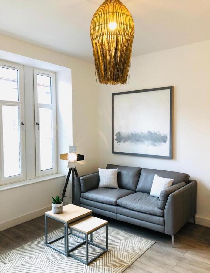 See Our Amazing Score At The Kepties - 5 X Luxurious Serviced Apartments - With Gardens - Fully Equipped - Free Parking - By Orion Short Stays - See Our Other Individual Listings --- This Is For Brand Awareness Only --- อาร์บรอท ภายนอก รูปภาพ