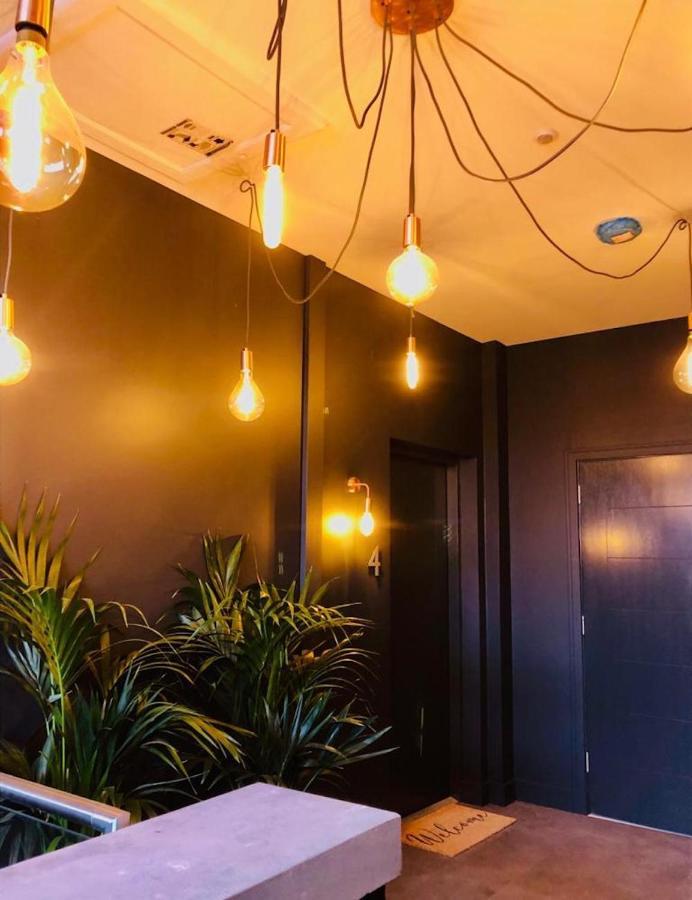 See Our Amazing Score At The Kepties - 5 X Luxurious Serviced Apartments - With Gardens - Fully Equipped - Free Parking - By Orion Short Stays - See Our Other Individual Listings --- This Is For Brand Awareness Only --- อาร์บรอท ภายนอก รูปภาพ
